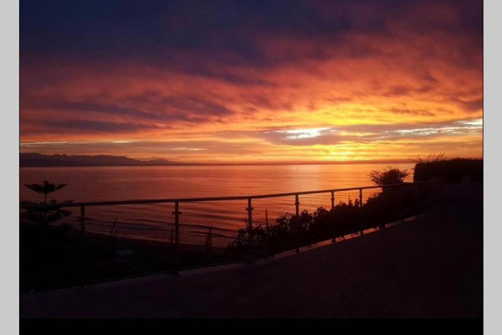 Amazing Frontline Sea Views Studio Apartment Castillo Del Vigia Τορρεμολίνος Εξωτερικό φωτογραφία